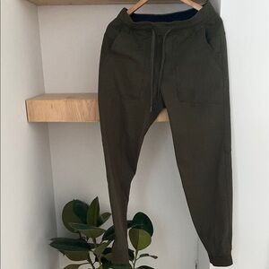 lululemon athletica Olive Jogger Sweatpants